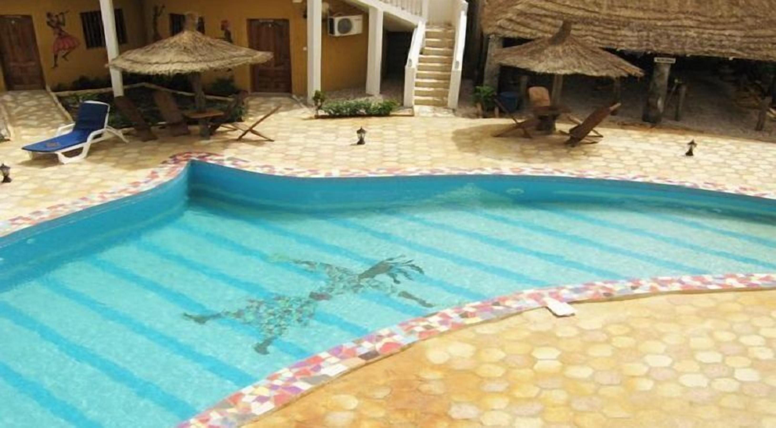 Hồ bơi ngoài trời 