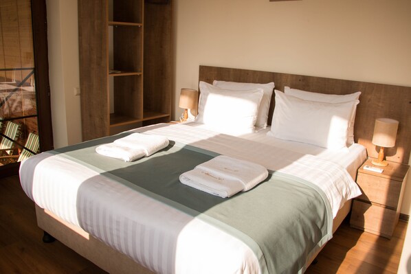 Comfort Twin Room | Iron/ironing board, free WiFi, bed sheets