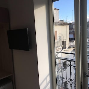 Doppelzimmer, 1 Queen-Bett | Balkon