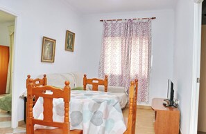 Unclassified image, 5 of 16, button