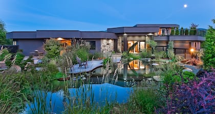 The Lagoon Suite at The Estuary Inn