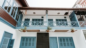 Deluxe Double Room | Peti besi dalam bilik, kalis bunyi, seterika/papan seterika 