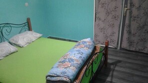 2 bedrooms, in-room safe