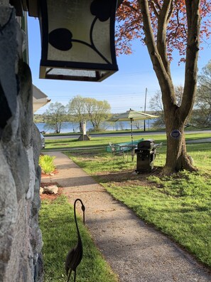 M22 Stone Cottage | Lake view - Green Buoy Resort (Onekama)