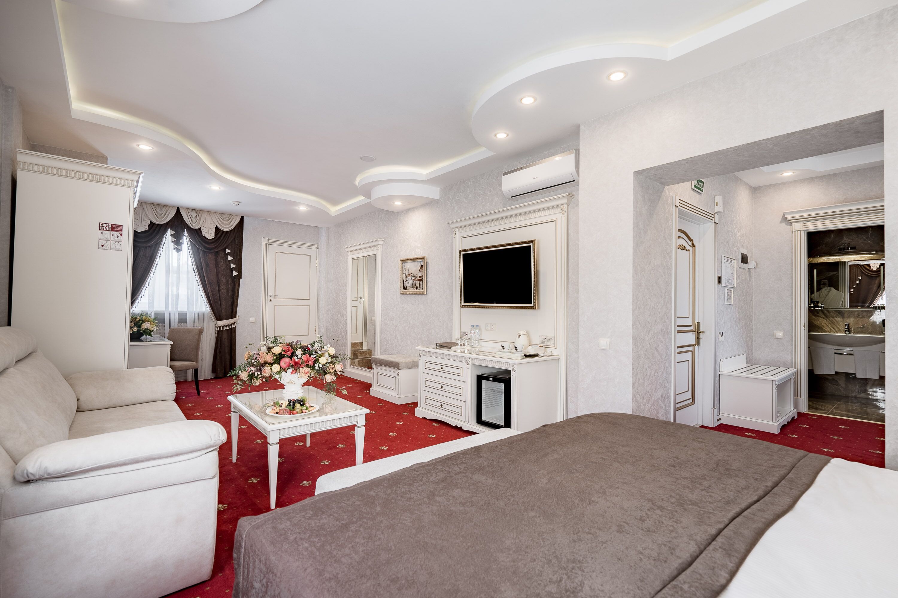 套房 | 低過敏寢具、迷你吧、書桌、免費無線上網