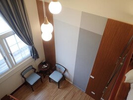 Design Double Room, Canal View | Desk, blackout drapes, rollaway beds, free WiFi