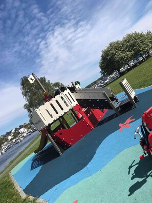 Children’s play area – outdoor - Solferie Barnevennlig & Sentralt (Kristiansand)