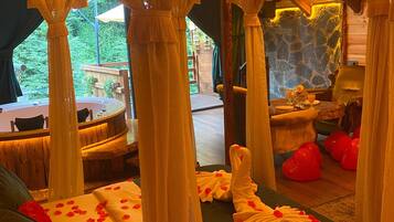 Exclusive-bungalow, poreamme | 1 makuuhuone, italialaiset Frette-lakanat, ylelliset vuodevaatteet