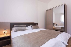 2 bedrooms, WiFi - Holiday apartment with balcony and air conditioning (Baška)