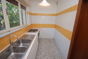 Mikrowelle, Kochgeschirr/Geschirr/Besteck