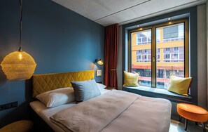 Premium bedding, pillowtop beds, in-room safe, blackout drapes - Gambino Hotel Werksviertel (Munich)