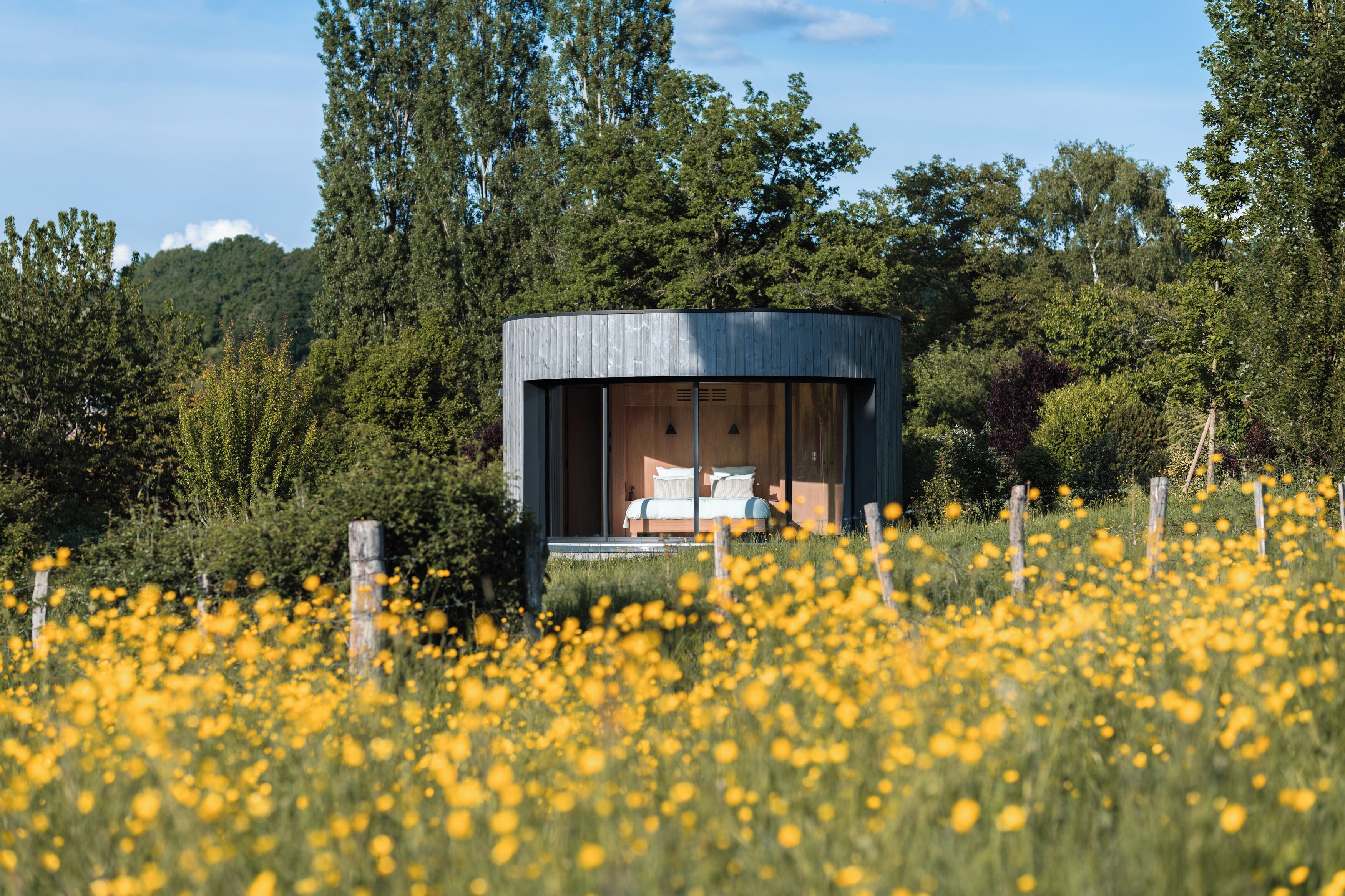 Luksusmökki, näköala mäelle | Ylelliset vuodevaatteet, pillowtop-patjalliset sängyt