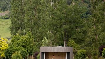 Luxury Cabin, Hill View | Premium bedding, pillowtop beds, individually decorated