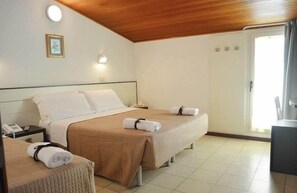 Room - Europa (Cervia)