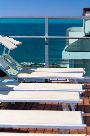 Een seizoensgebonden buitenzwembad