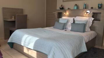 Kamar Keluarga (Les Ajoncs) | Didekorasi berbeda-beda dan dilengkapi dengan perabotan berbeda-beda