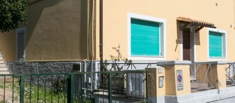 N151 - Numana, delightful two-room apartment with porch