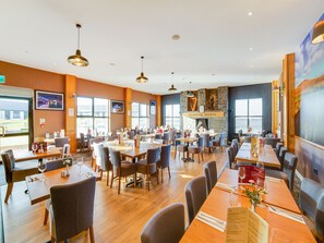 Daily full breakfast for a fee - Standing Stones Lodge (Belfast)