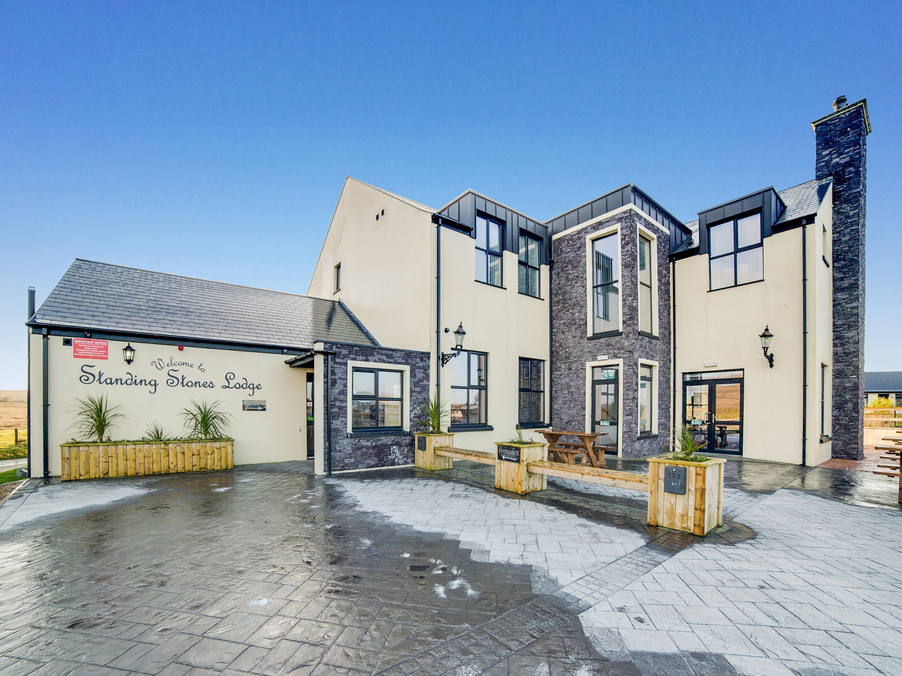 Photo - Standing Stones Lodge