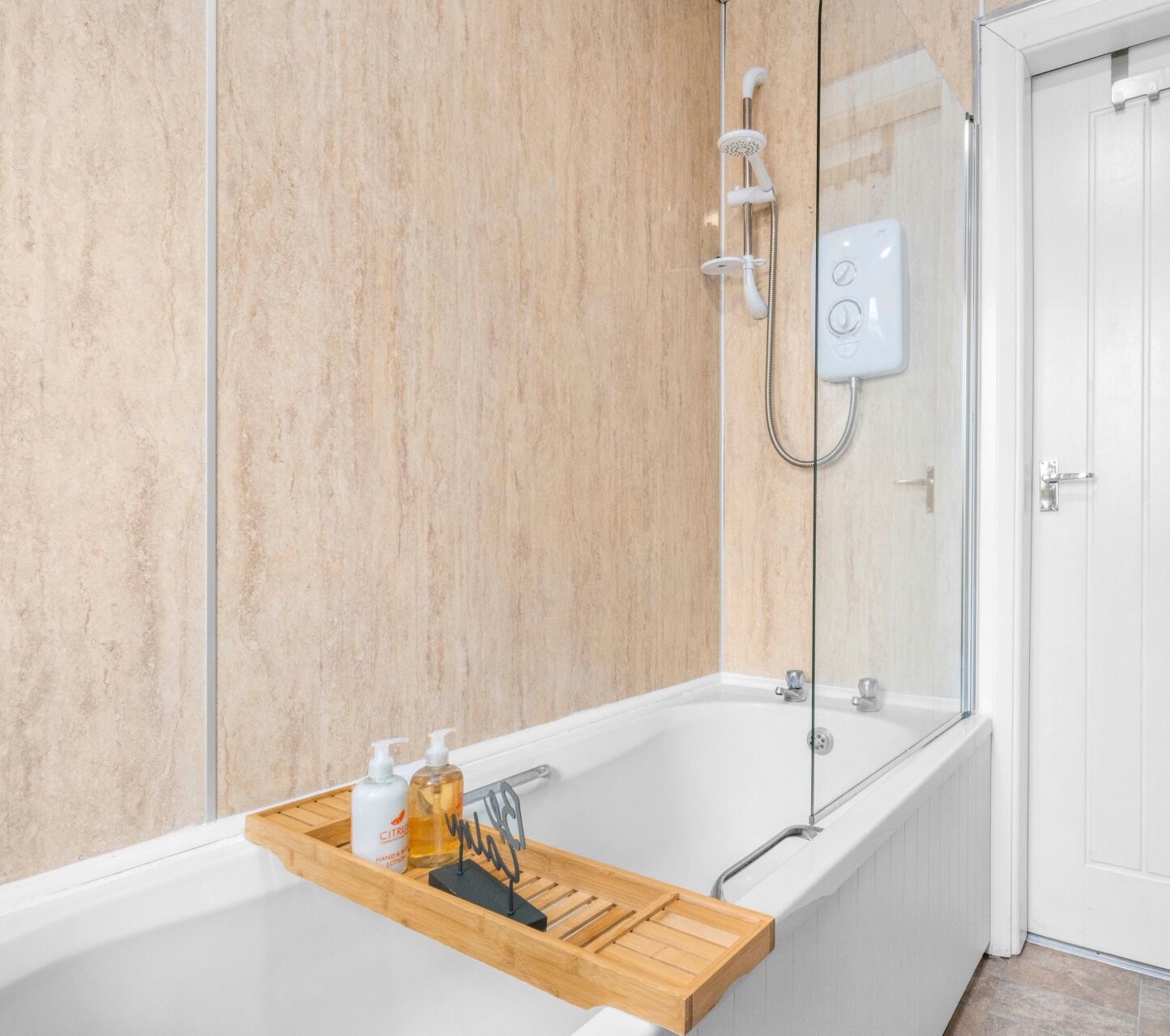 Bathtub, hair dryer, towels