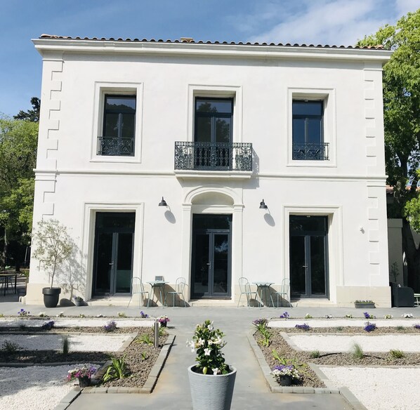 Entrée de l’hébergement