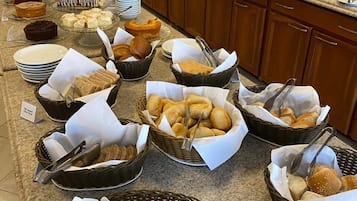 Free daily buffet breakfast