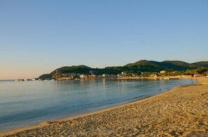 Beach - Hotel Meridiana (Campo nell'Elba)