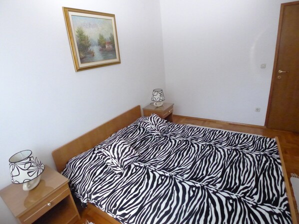 Apartment (1 Bedroom) - Four Person Apartment With One Bedroom Located Near Beach (Medulin)