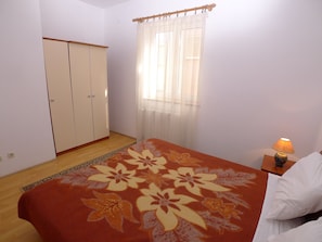 Apartment (2 Bedrooms)