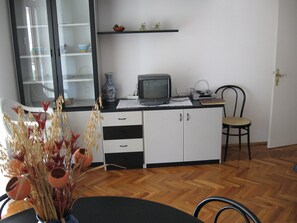 Apartment (2 Bedrooms) | 2 Schlafzimmer, kostenloses WLAN, Bettwäsche