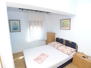 公寓 (3 Bedrooms) | 3 多间卧室、免费 WiFi、床单