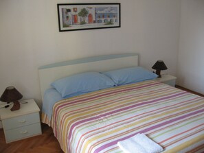 Apartment (2 Bedrooms) | 2 bedrooms, free WiFi, bed sheets - Six Person Apartment With 2 Bedrooms Near the Beach in Pjescana Uvala (Medulin)