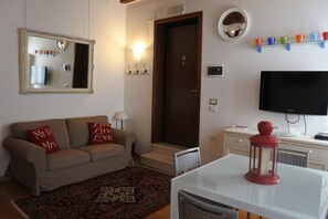 Flat-screen TV - Grimaldi Apartments - Corte Contarina (Venice)