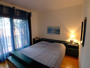 Apartment (3 Bedrooms)