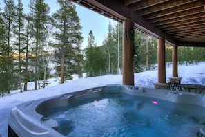 Bañera de hidromasaje exterior