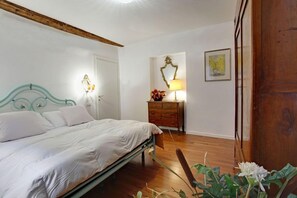 Appartement, 2 chambres | 3 chambres, fer et planche à repasser, Wi-Fi gratuit, draps fournis