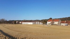 Unclassified image, 5 of 9, button