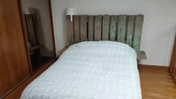 1 bedroom, free WiFi, bed sheets