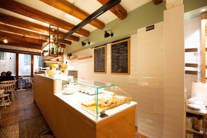 Dining - Falegnami Suites  Attico con Terrazza (Bologna)