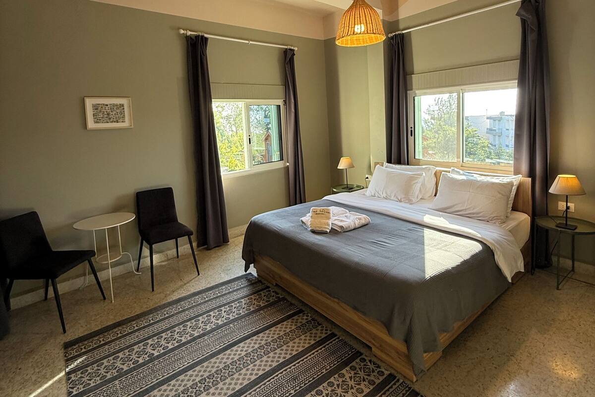 Comfort Double Room | Minibar, in-room safe, desk, laptop workspace