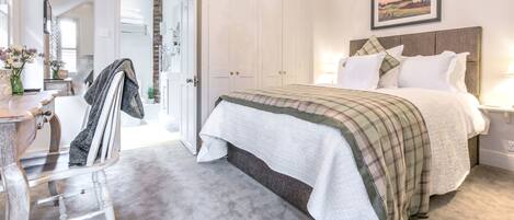 Luxury Room, 1 King Bed (The June) | Egyptian cotton sheets, premium bedding, iron/ironing board, free WiFi