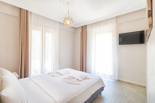 Kamelya Otel Selimiye