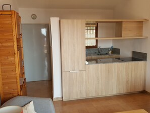 Interior - Sunny fully equipped apartment with fantastic sea view. (Rayol-Canadel-sur-Mer)