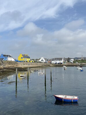 Marina - Single-storey house, seaside, walking distance to beaches and hiking trails (Ploudalmézeau)