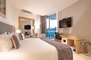 1 makuuhuone, untuvapeitot, pillowtop-patjalliset sängyt