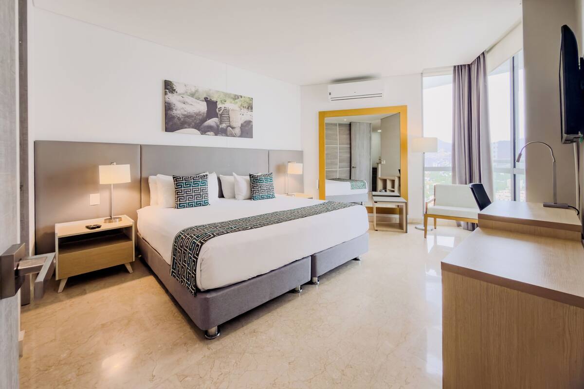 Apartment, 1 Bedroom, Partial Ocean View