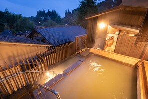 Hot springs - Nanjyoen (Minamioguni)