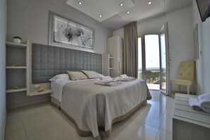 Double Room, 1 Queen Bed, Sea View