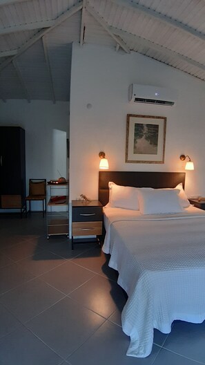Deluxe House | Egyptian cotton sheets, premium bedding, Select Comfort beds - Villa White (Datça)
