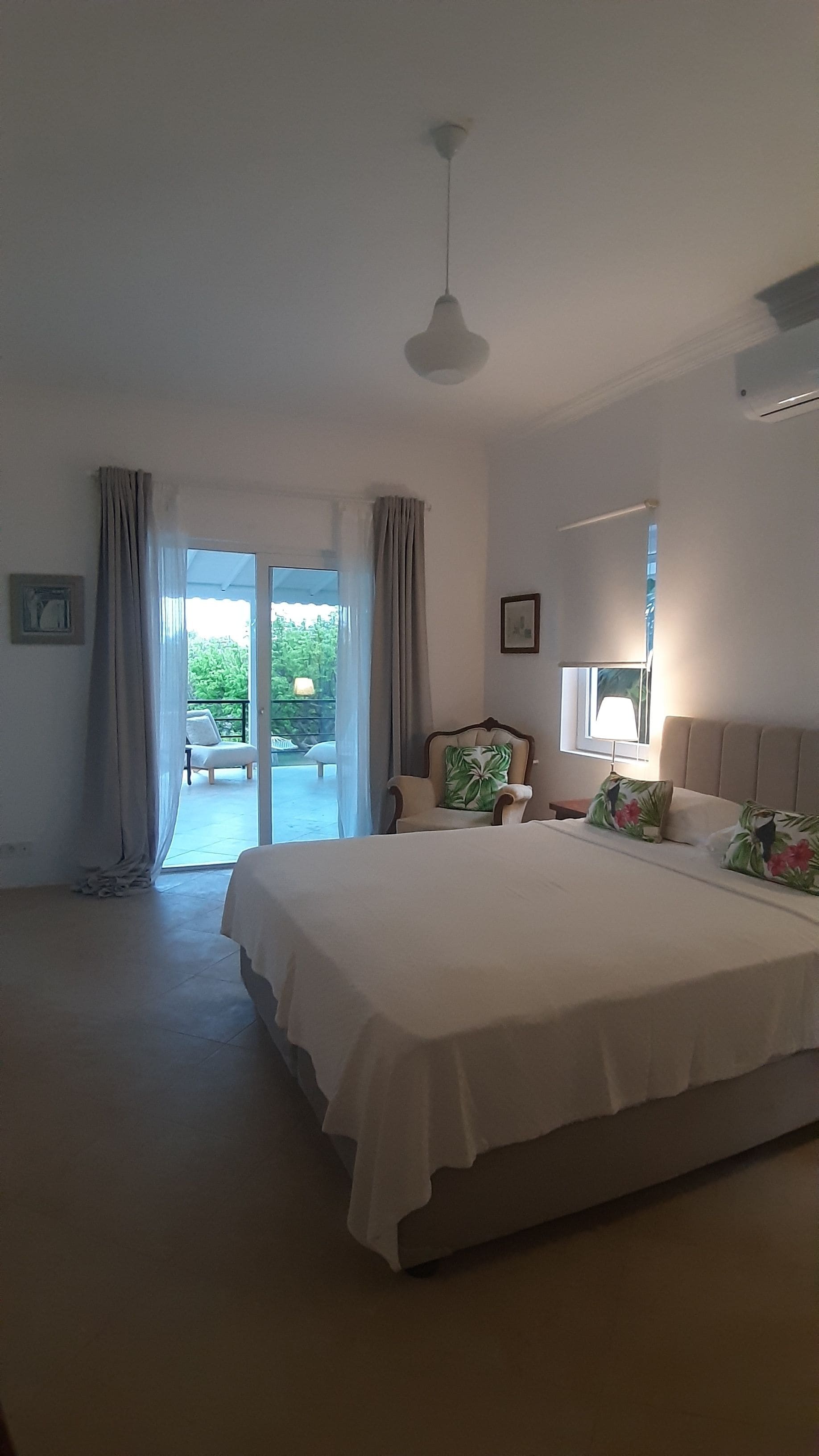 Comfort Apartment | Egyptian cotton sheets, premium bedding, Select Comfort beds